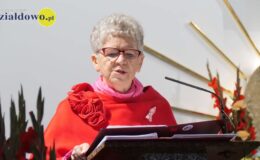 Ksiądz Stanisław Kadziński i wójt Mirosław Zieliński z Bursztynowymi Łukami
