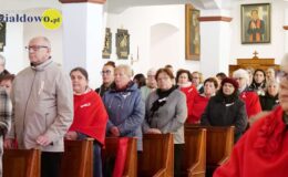 Ksiądz Stanisław Kadziński i wójt Mirosław Zieliński z Bursztynowymi Łukami