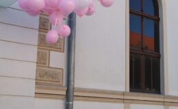 Ksiądz Stanisław Kadziński i wójt Mirosław Zieliński z Bursztynowymi Łukami