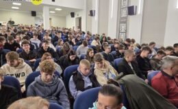 Waldemar Mierzwa na spotkaniu z młodzieżą o Mazurach i nie tylko