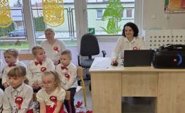 Mali patrioci z Przedszkola nr 4 świętują niepodległość