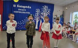 Mali patrioci z Przedszkola nr 4 świętują niepodległość