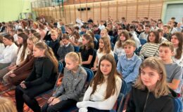 Zespół Placówek Oświatowych nr 2 w Działdowie uczcił 106. rocznicę odzyskania przez Polskę niepodległości