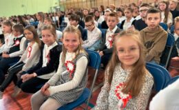 Zespół Placówek Oświatowych nr 2 w Działdowie uczcił 106. rocznicę odzyskania przez Polskę niepodległości