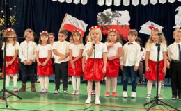 Zespół Placówek Oświatowych nr 2 w Działdowie uczcił 106. rocznicę odzyskania przez Polskę niepodległości
