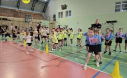 Mikołajkowy „Pierwszy Start” wygrała drużyna z SP nr 4