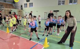 Mikołajkowy „Pierwszy Start” wygrała drużyna z SP nr 4
