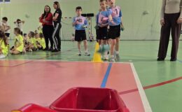Mikołajkowy „Pierwszy Start” wygrała drużyna z SP nr 4