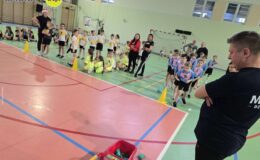 Mikołajkowy „Pierwszy Start” wygrała drużyna z SP nr 4