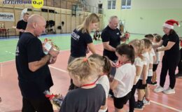 Mikołajkowy „Pierwszy Start” wygrała drużyna z SP nr 4