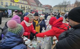 Jarmark Świąteczny i rozświetlenie choinki