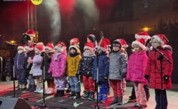 Jarmark Świąteczny i rozświetlenie choinki