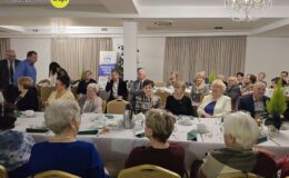 Świąteczne spotkanie naszych seniorów z UTW i Związku Emerytów