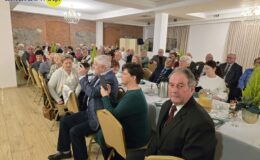 Świąteczne spotkanie naszych seniorów z UTW i Związku Emerytów