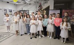 Świąteczny koncert uczniów i nauczycieli szkoły muzycznej