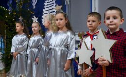 Jasełka bożonarodzeniowe u Jeżyków z Przedszkola nr 1