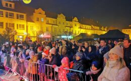 Jarmark Świąteczny i rozświetlenie choinki