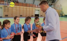 Mikołajkowy „Pierwszy Start” wygrała drużyna z SP nr 4