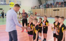 Mikołajkowy „Pierwszy Start” wygrała drużyna z SP nr 4