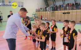 Mikołajkowy „Pierwszy Start” wygrała drużyna z SP nr 4