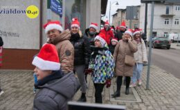 Wesoła „Sztafeta z Mikołajem” na ulicach miasta