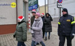 Wesoła „Sztafeta z Mikołajem” na ulicach miasta