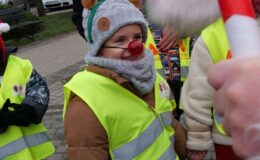 Wesoła „Sztafeta z Mikołajem” na ulicach miasta