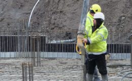 Pierwszy beton pod basen wylany
