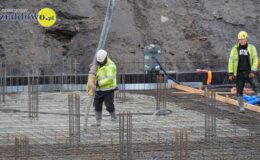 Pierwszy beton pod basen wylany