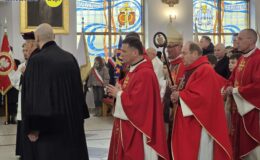 Niech pamięć o Ofiarach obu totalitaryzmów nigdy nie gaśnie i niech będzie trwałym świadectwem naszej odpowiedzialności za przyszłość