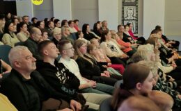 „Malutka Czarownica” oczarowała publiczność – widowisko w Miejskim Domu Kultury