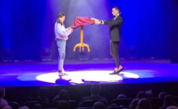 Pokaz iluzji w Miejskim Domu Kultury