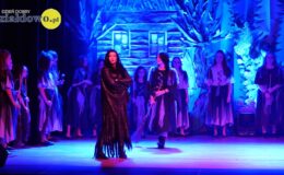 „Malutka Czarownica” oczarowała publiczność – widowisko w Miejskim Domu Kultury