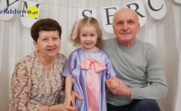„Wiewiórki” złożyły życzenia z okazji Dnia Babci i Dziadka