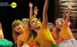 „Malutka Czarownica” oczarowała publiczność – widowisko w Miejskim Domu Kultury