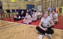 Dyktando w biegu, czyli jak połączyć zajęcia ruchowe z ortografią