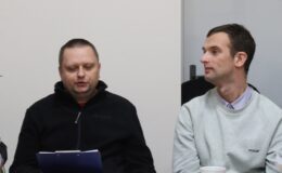 Plany DKS – spotkanie przy stoliku i 100 lat dla poetów