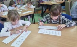 Pasowania na czytelnika – uroczystość dla pierwszoklasistów