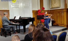koncert w PSM w Działdowie, kadr z Dnia Otwartego, który odbył się 19 marca