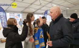 Wielobój łyżwiarski. Tym razem rywalizacja na lodzie – emocji nie zabrakło