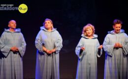 Spektakl w MDK – „I LOVE YOU, a teraz się zmień”