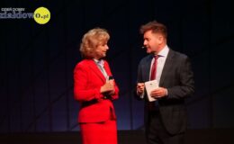 Spektakl w MDK – „I LOVE YOU, a teraz się zmień”
