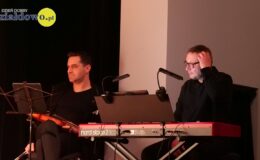 Spektakl w MDK – „I LOVE YOU, a teraz się zmień”