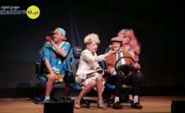 Spektakl w MDK – „I LOVE YOU, a teraz się zmień”