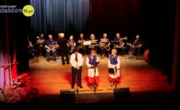 „Ojczyzna w sercu, pieśni na ustach”. Wzruszający koncert patriotyczny seniorów