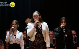 „Ojczyzna w sercu, pieśni na ustach”. Wzruszający koncert patriotyczny seniorów