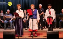 „Ojczyzna w sercu, pieśni na ustach”. Wzruszający koncert patriotyczny seniorów