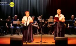 „Ojczyzna w sercu, pieśni na ustach”. Wzruszający koncert patriotyczny seniorów