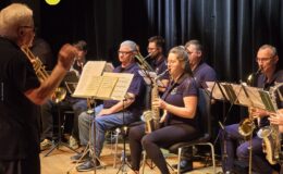 „Ojczyzna w sercu, pieśni na ustach”. Wzruszający koncert patriotyczny seniorów