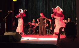 „Ojczyzna w sercu, pieśni na ustach”. Wzruszający koncert patriotyczny seniorów